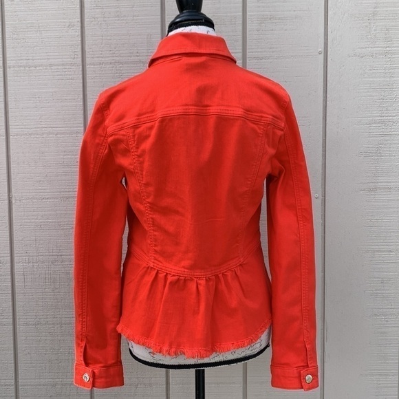 MADELEINE - Picture 6 of 16